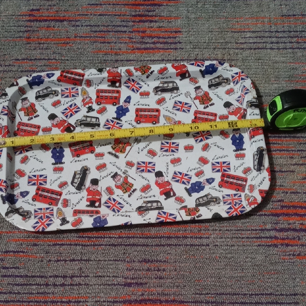 London Themed Serving Tray - Picture 2 of 4